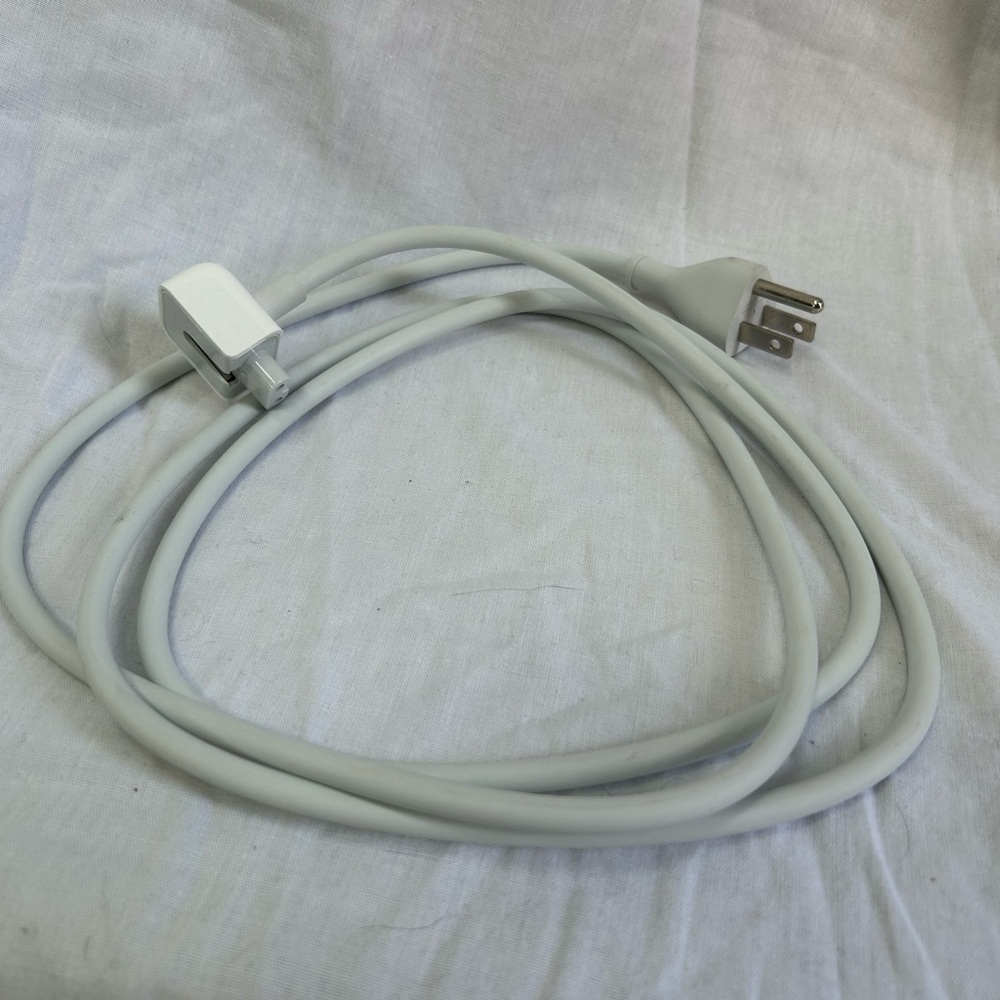 Apple adapter extension cord